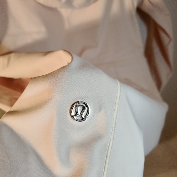 Size 4 Glyde Along Softshell Lululemon - Picture 1 of 13